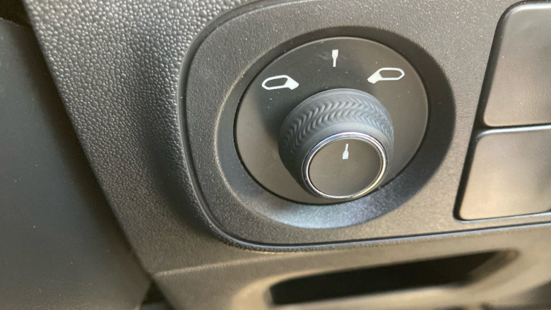 Citroen C3 1.2 PureTech 110 Plus 5dr EAT6 Petrol Hatchback